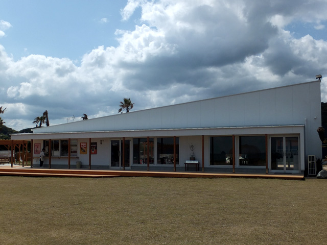 ラズカフェ外観