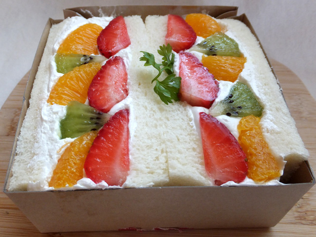 フルーツサンド