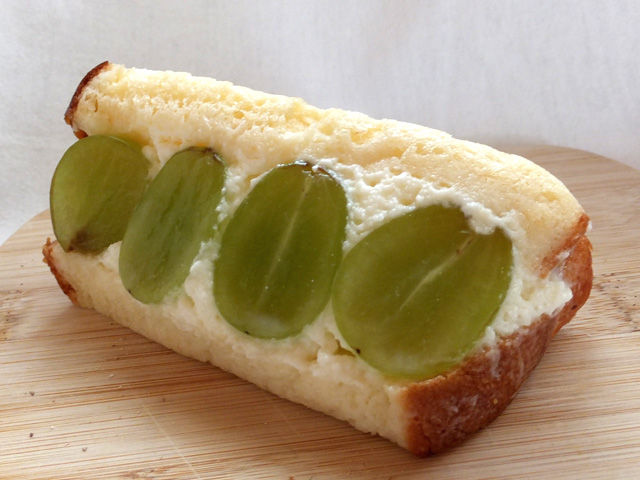 シャインマスカットサンド