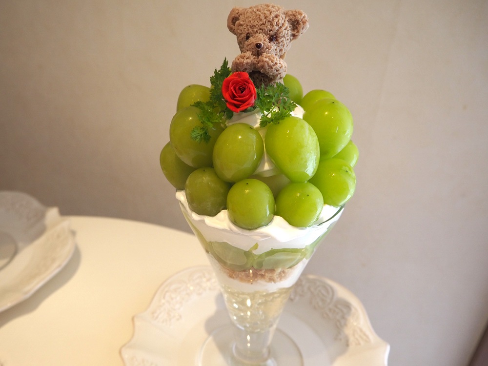 シャインマスカットパフェ