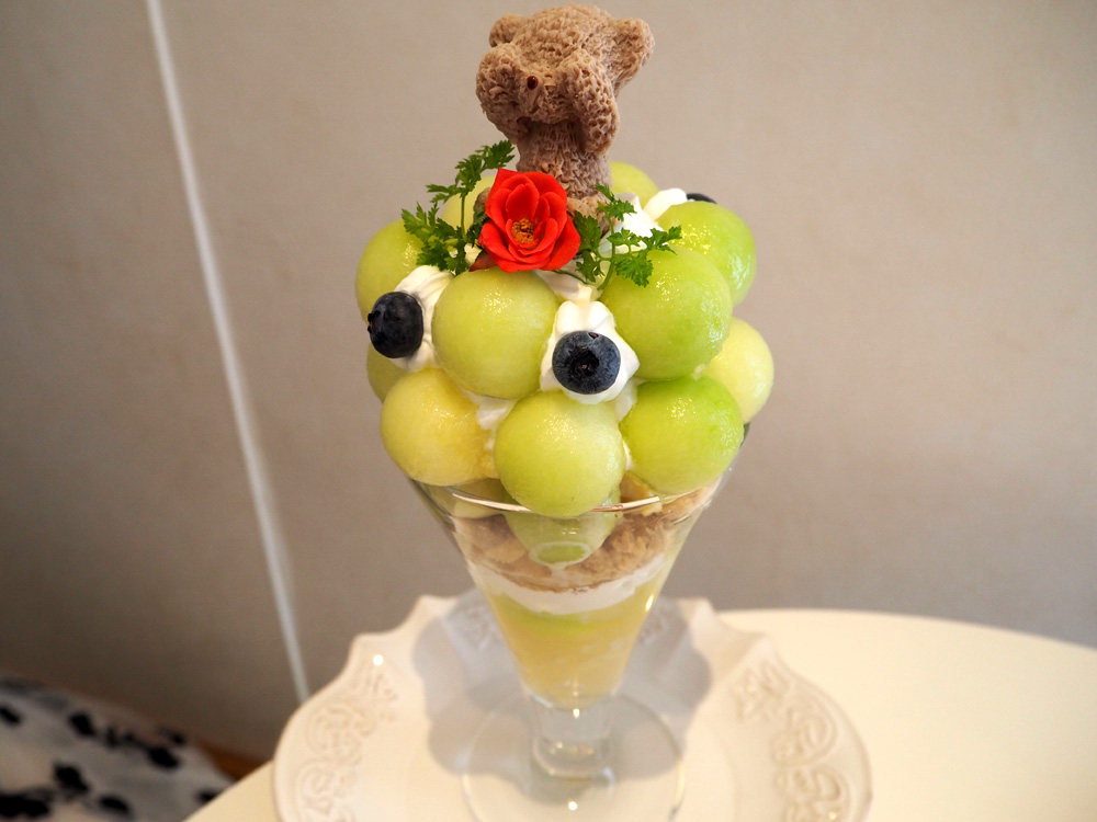 メロンパフェ